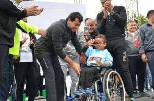 Mo as the Youngest Contestant in a Marathon!