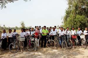 YS working together with local youth