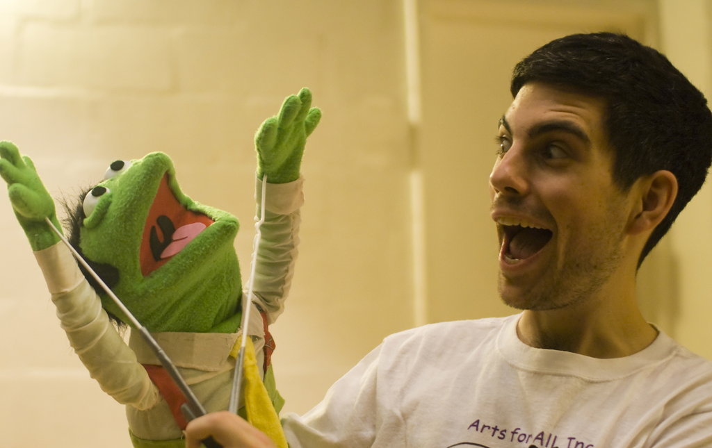 Provide Theater to 2,500 In-Need New York Children