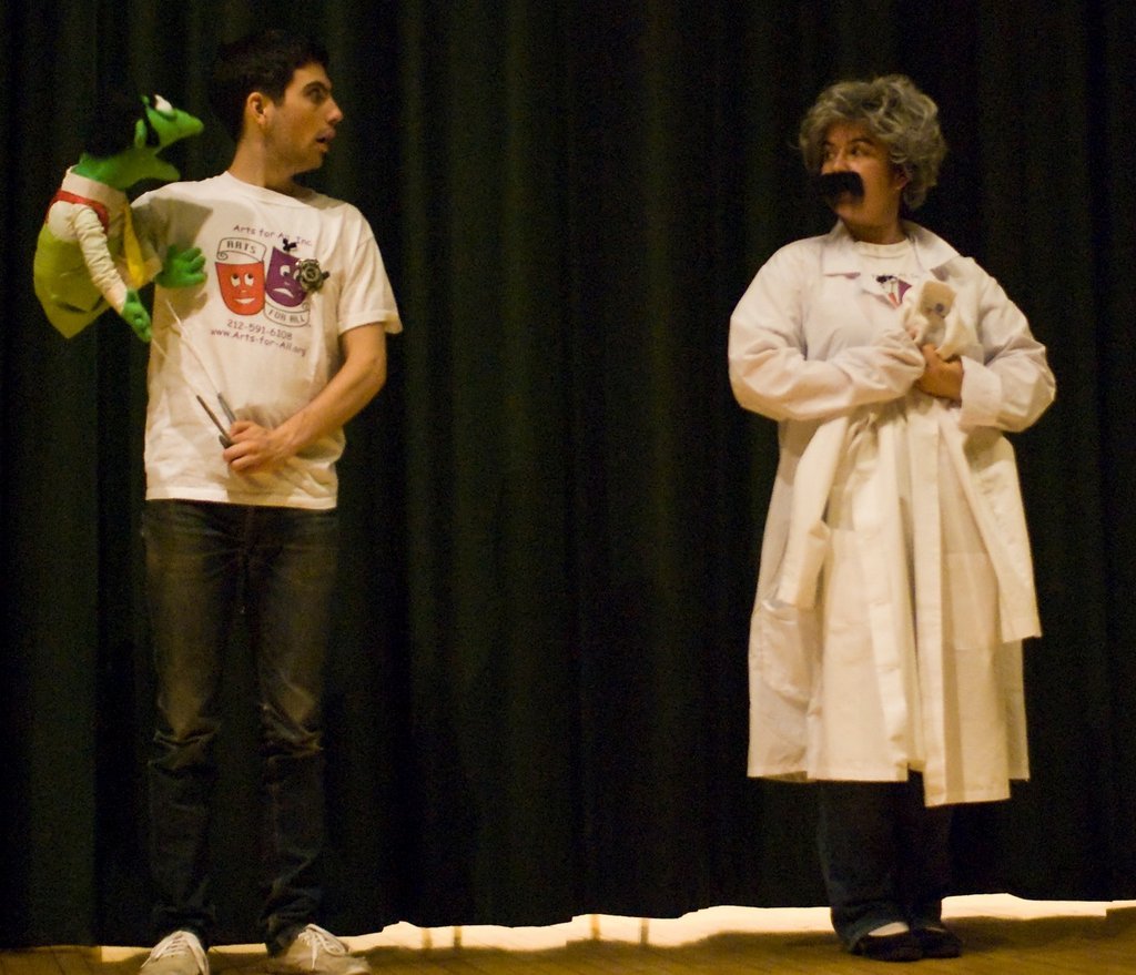 Provide Theater to 2,500 In-Need New York Children