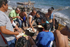 The workers had a meal break to keep their energy.