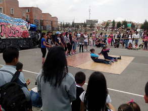 Girls dancing break dance