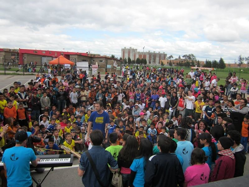 The group of music in a public presentation