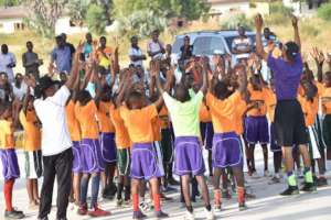 Group cheer with all the participants.