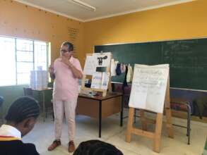 Hermine from Ann Pads visiting Mammadu
