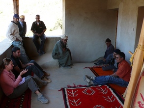 Erickson meets with the association Amezray SMNID.