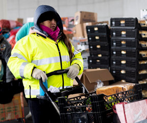 Chelsea pantry distributes food to 3000+ families