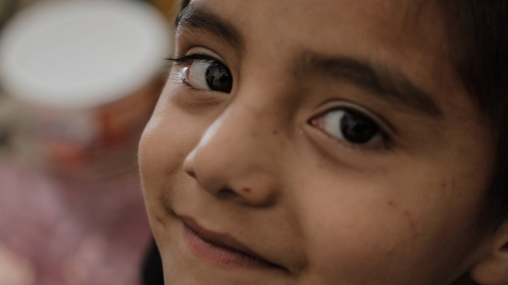 Prevent mexican children from living in the street