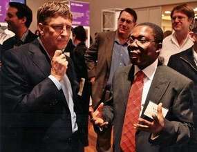 Kwaku Boadu explains Javelin to Bill Gates