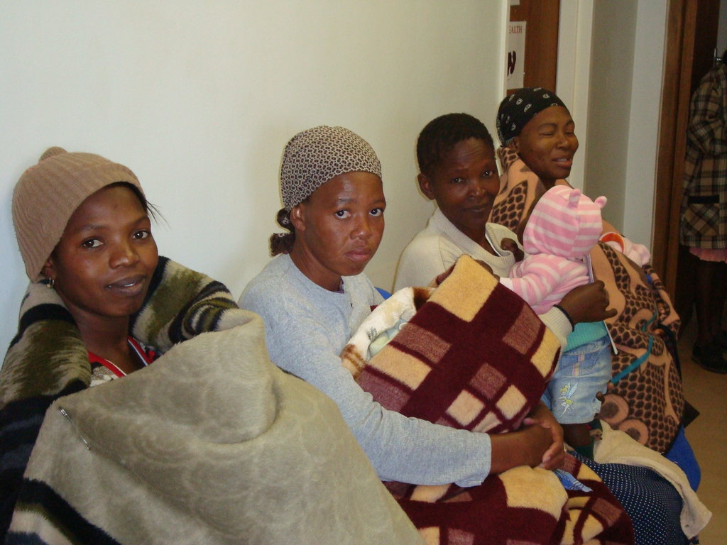 Test all babies' hearing for a year in Ficksburg!