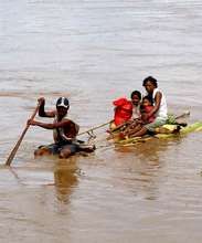 Waspan traveling community to exchange goods