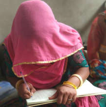 woman Written presence in SHGs meeting