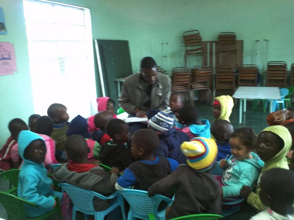 Provide books to Underprivileged Children in US