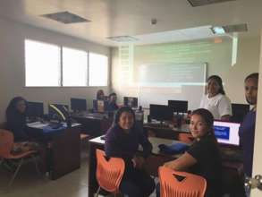 Computer classes by INADEH, at Center Las Claras