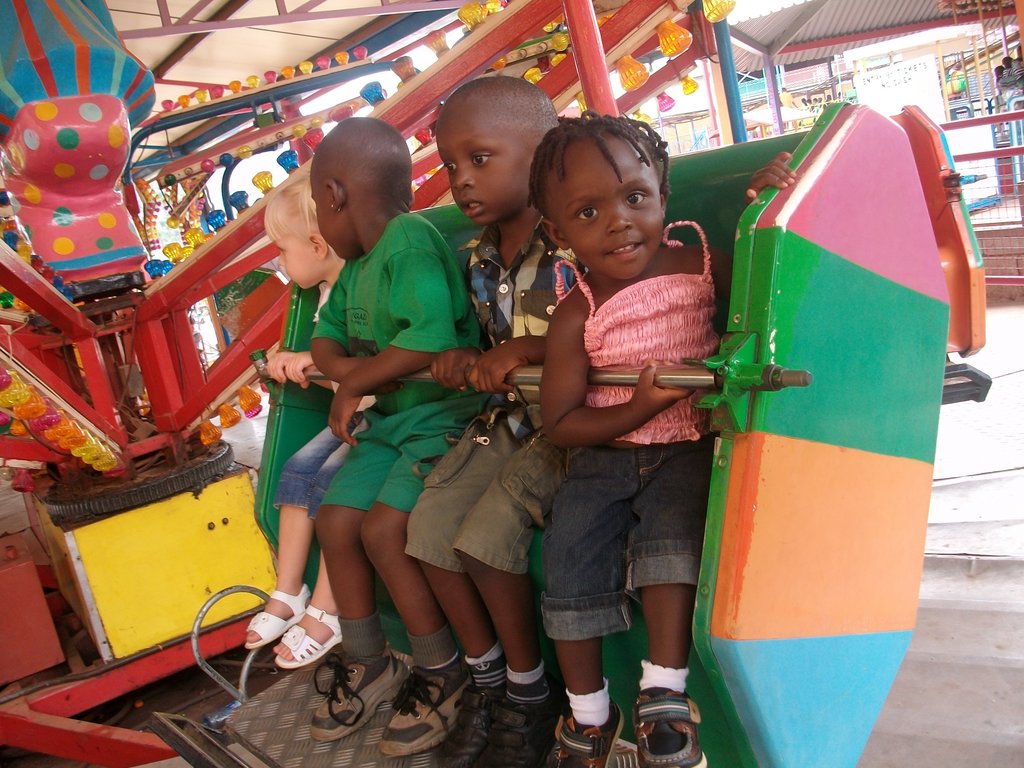 Make 25 kids enjoy this Christmas in Uganda