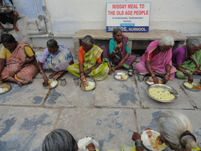 providing nutritious lunch to the old aged women