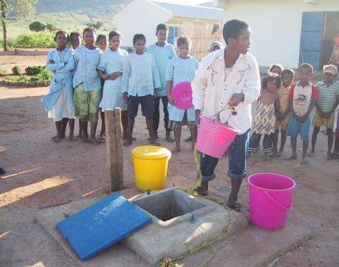 Books For Madagascar's English Literacy Initiative
