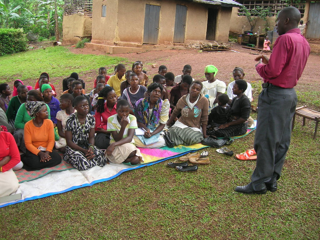 Empower 40 youth in Uganda with saving skills