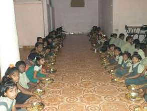 children eating