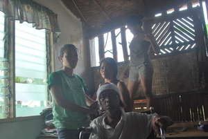 Aprylin with her family