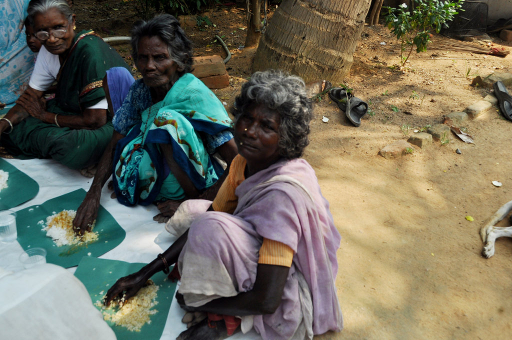 Less Privileged Elders Need Care & Meal Support