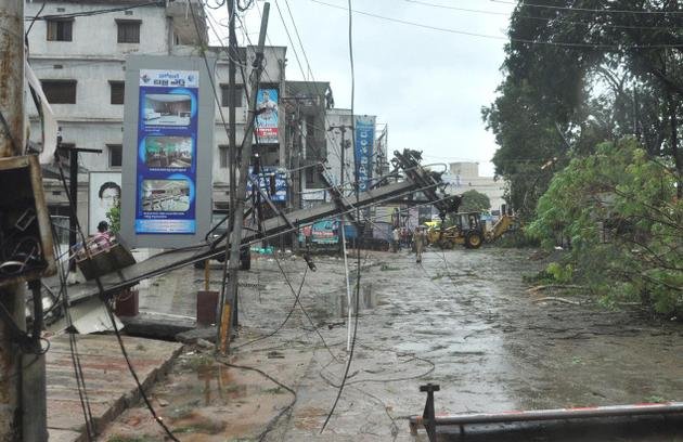 Hudhud relief fund for 500 very poor families