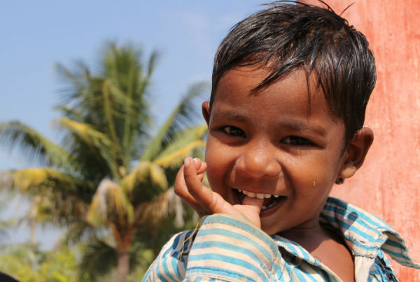 Provide Gift & food to 700 Street Children