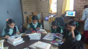 Children read new knowledge books