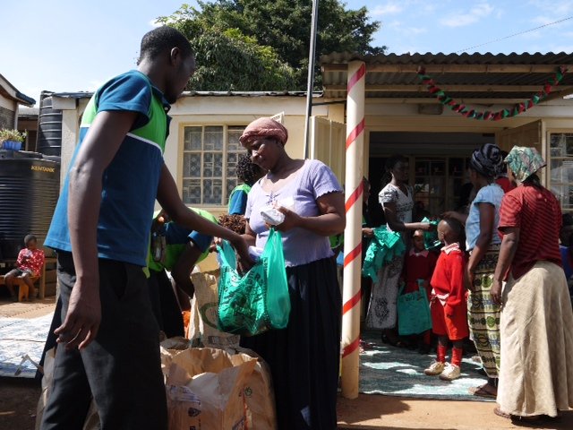 Holiday Food Baskets for Vulnerable Families