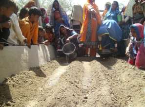 women training on Kitchen Gardening