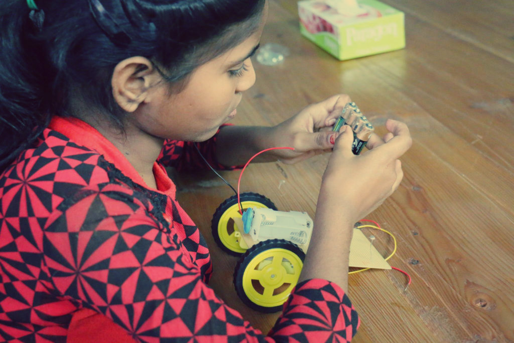 Building light-following robots at Makers Asylum