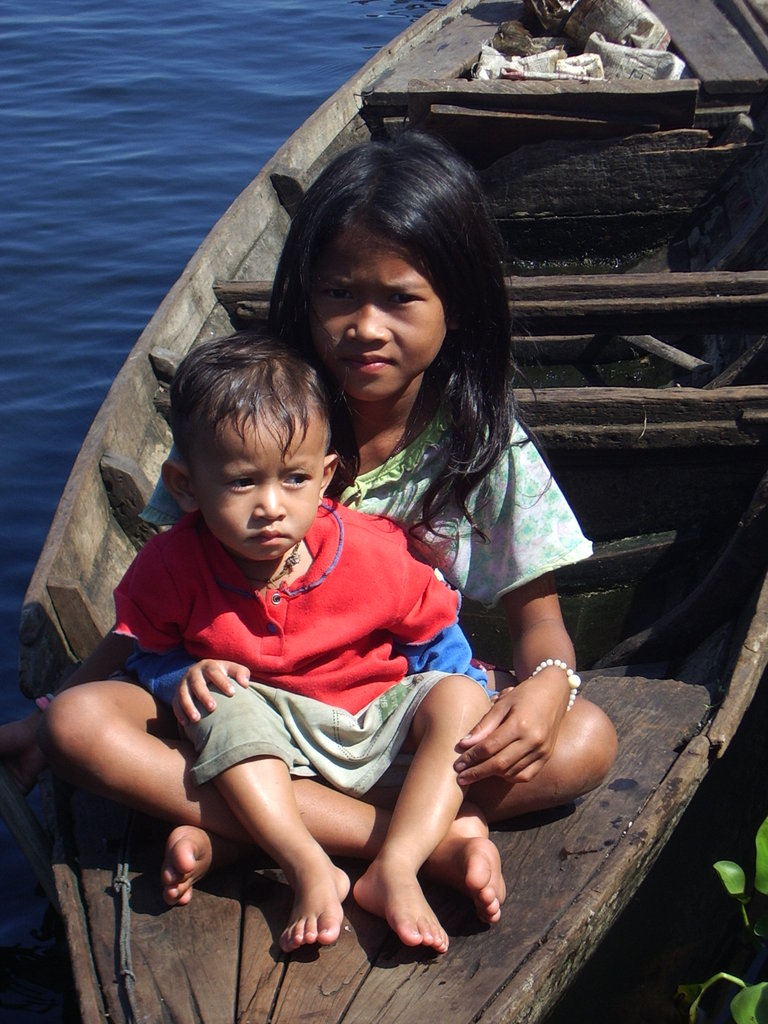 Education for poor children on Tonle Sap Siem Riep