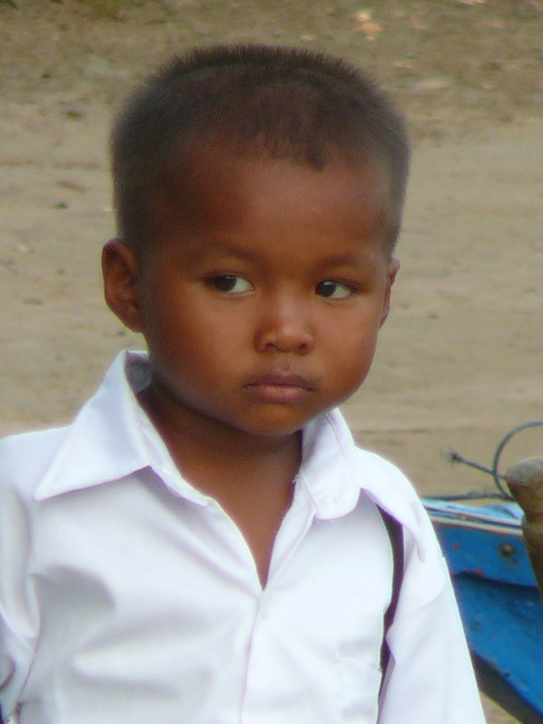 Education for poor children on Tonle Sap Siem Riep