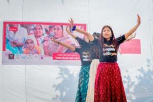 Youth of Sangam Vihar putting dance performance