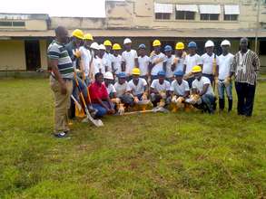 students posed for group photo