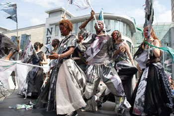 Train 24 global artists for Edinburgh Festivals