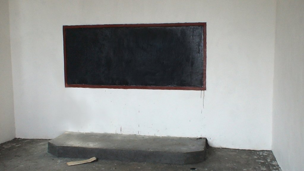 Reconstructing earthquake-damaged schools in China