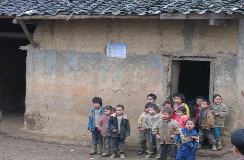 Reconstructing earthquake-damaged schools in China