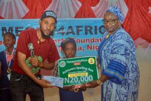 Dr Hauwa from Timeout4Africa presents a winner