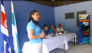 Alice, from COOPETURIC - Rancho Quemado community