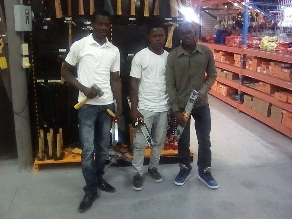 New construction graduates shop for tools!