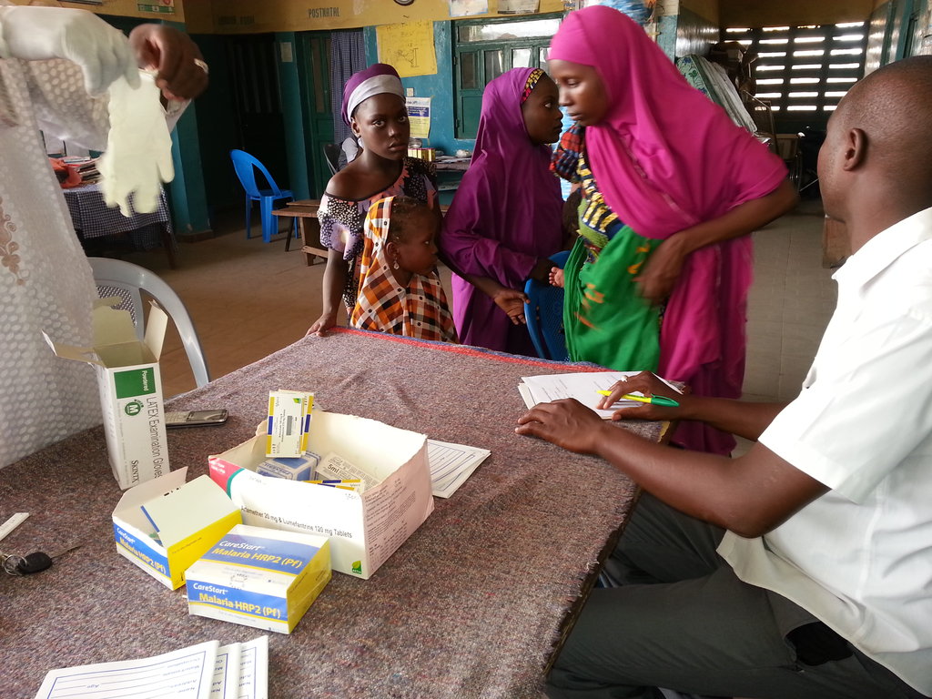 Mother & child for RDT malaria diagnosis & treatme