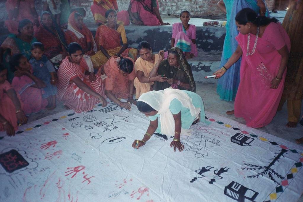 Livelihood for 500 Tribal Women in Gujarat