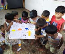 Art and craft activity with Umang beneficiaries.