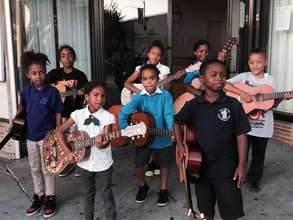 students in South Central LA at the Pullum Center