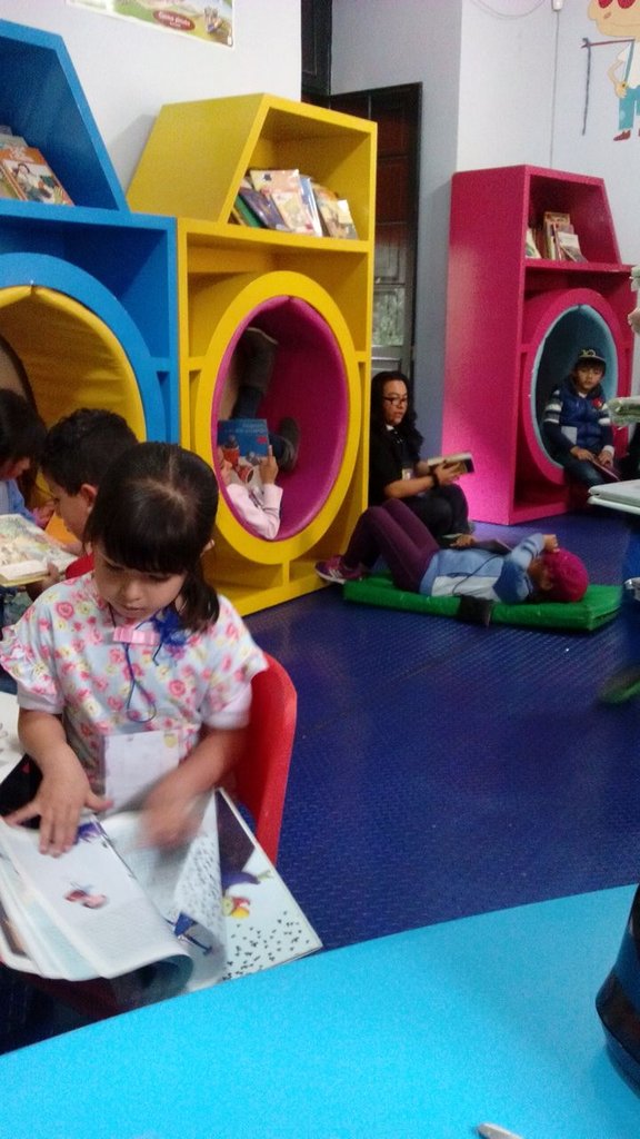 Help Our Children's Library, Serve 10.000 Children