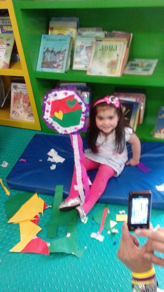 Help Our Children's Library, Serve 10.000 Children