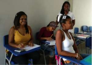 Yudis with her classmates