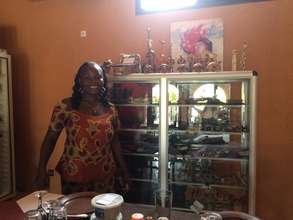 TN member Leonie sells products at Hotel Calao