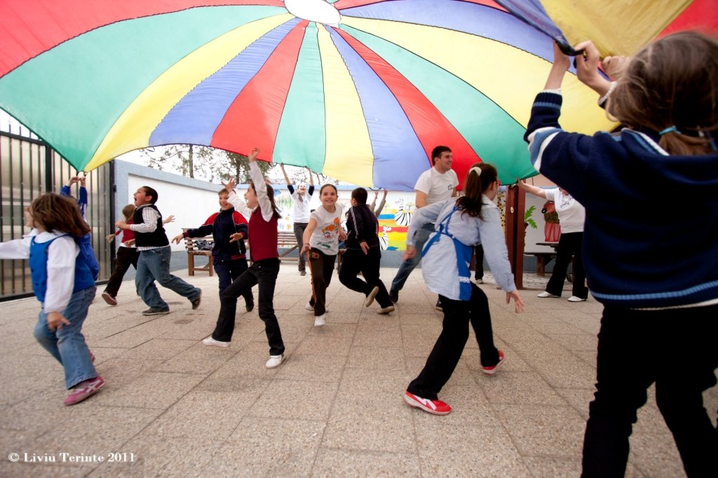 Access to education for poor Romanian children